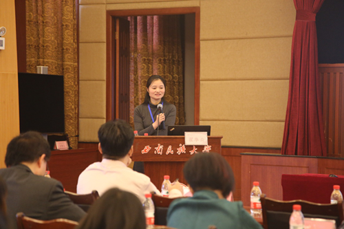(中南民族大学管理学院副院长 翟华云教授)