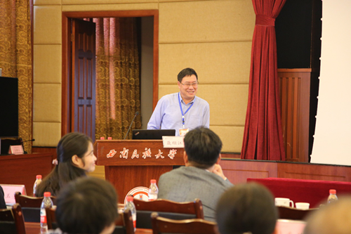 (云南民族大学管理学院院长 聂顺江教授)