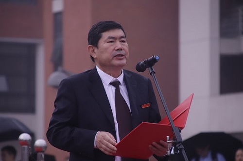 校党委书记杨敏发表讲话