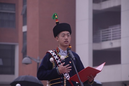 学生代表杨虎发言