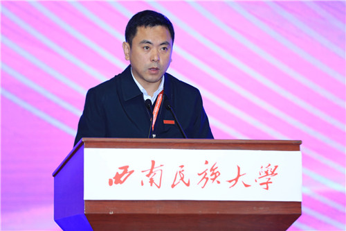 我校副校长三朗扎西