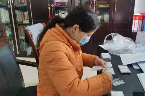 制作员工临时出入证
