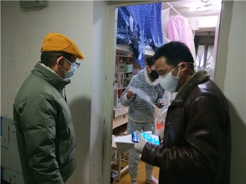 配合社区摸底武侯校区寝室留校学生