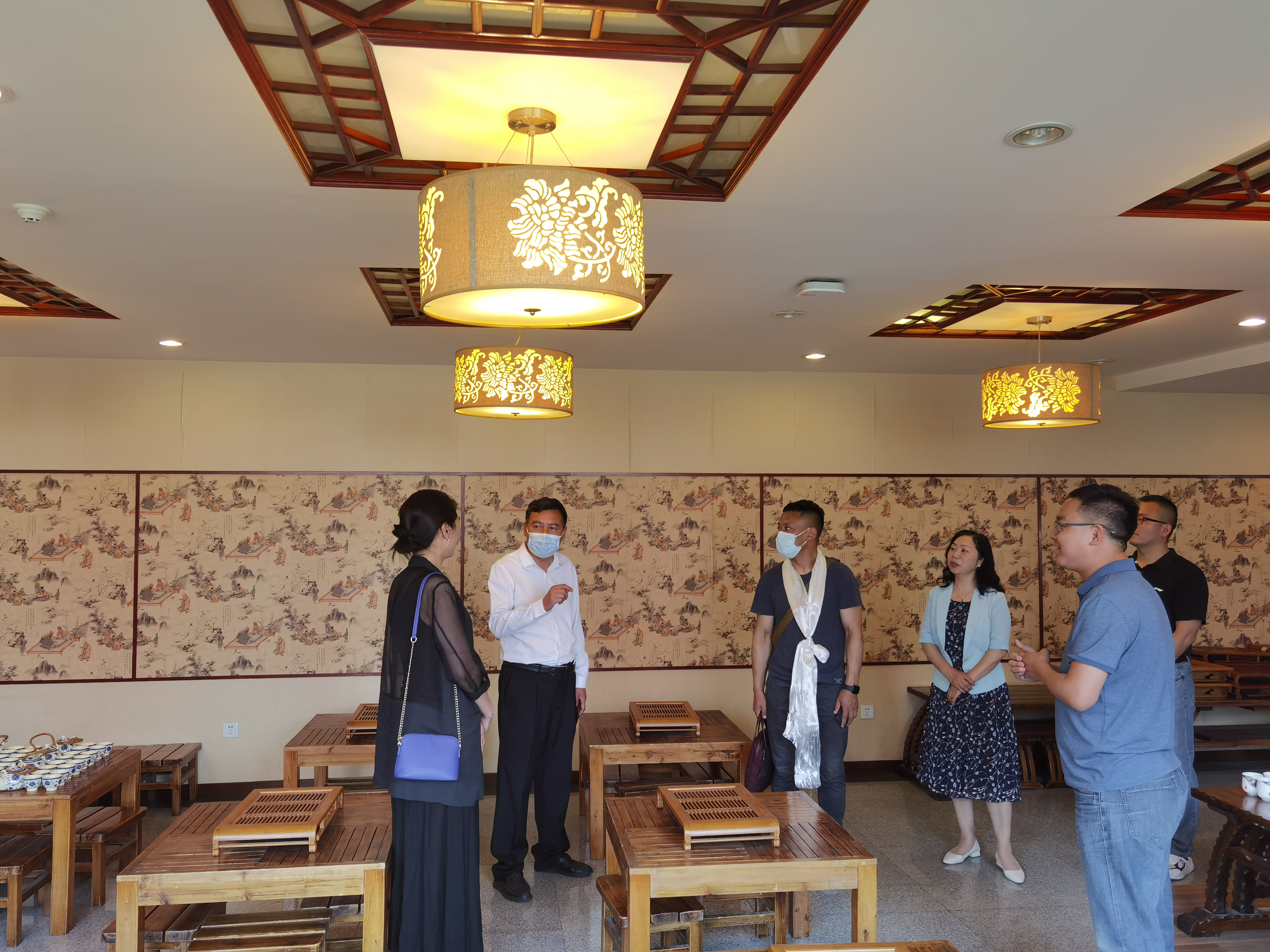 红原县文化旅游局一行到旅游与历史文化学院开展“对口帮扶”座谈交流会